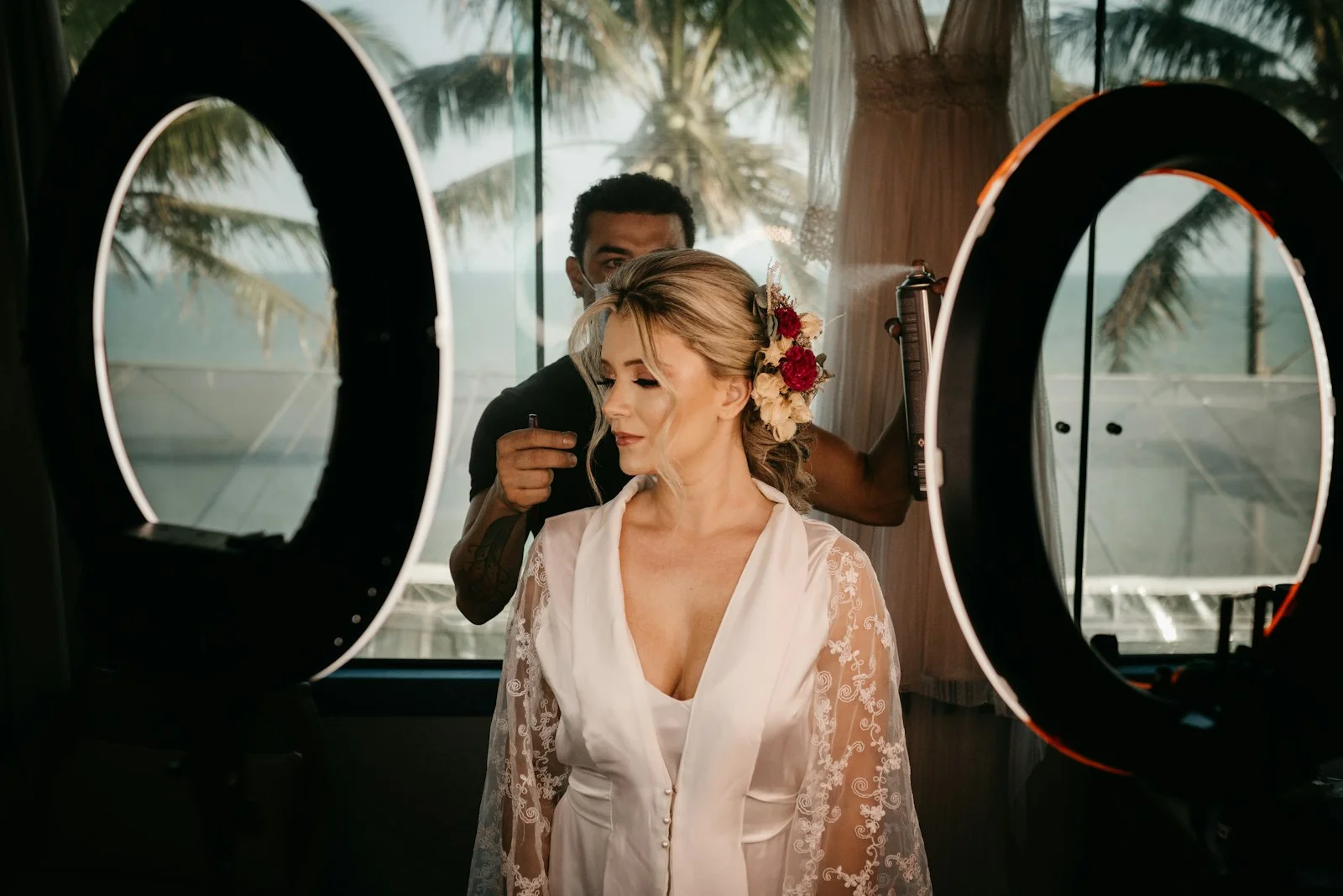 Magic Mirror vs Photo Booth for Weddings: 2026 UK Guide