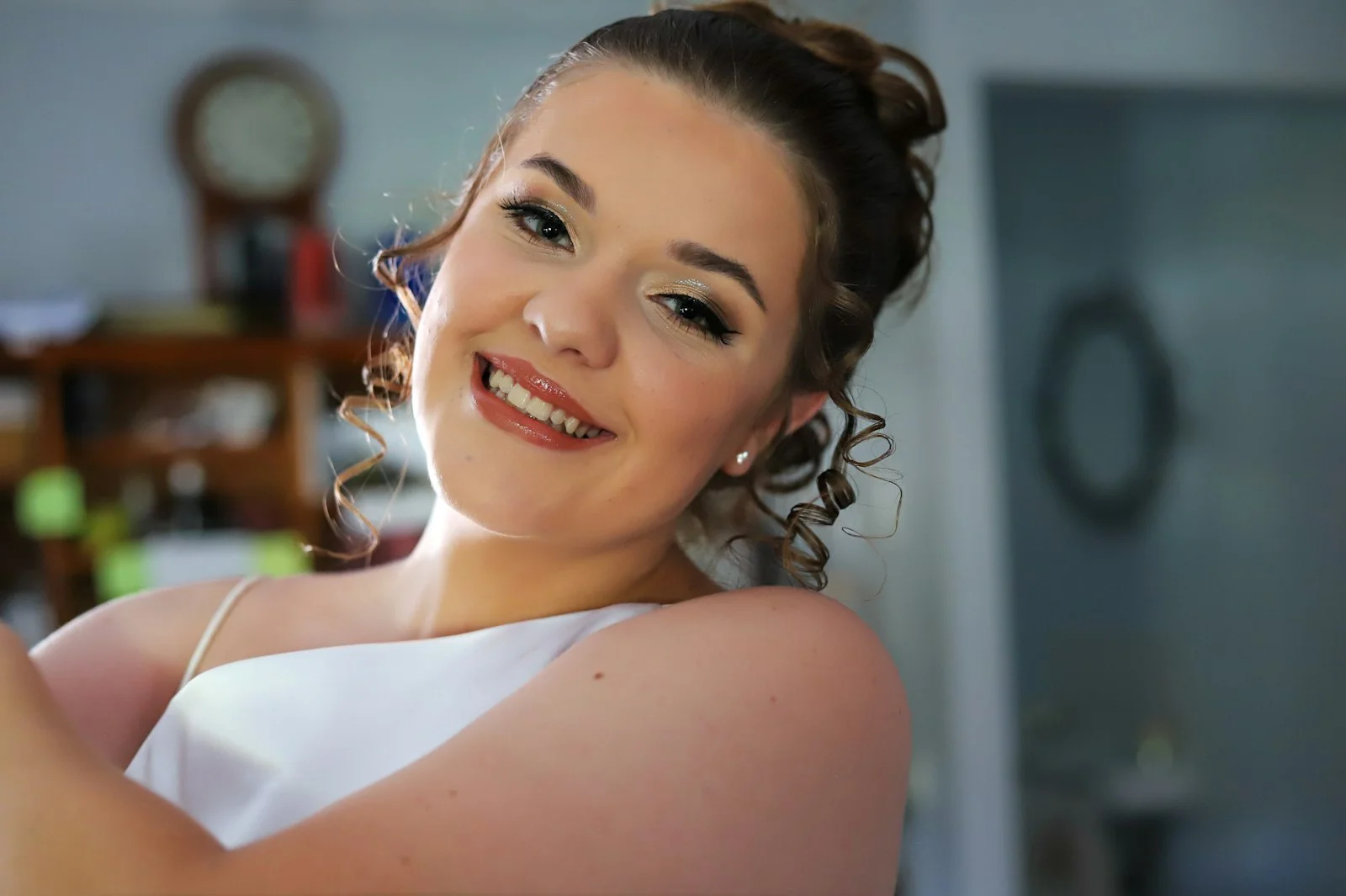 Wedding Day Hair and Makeup Timeline: Complete UK Guide 2026